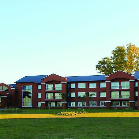 Howard Johnson Resort & Convention Center Эсейса Экстерьер фото