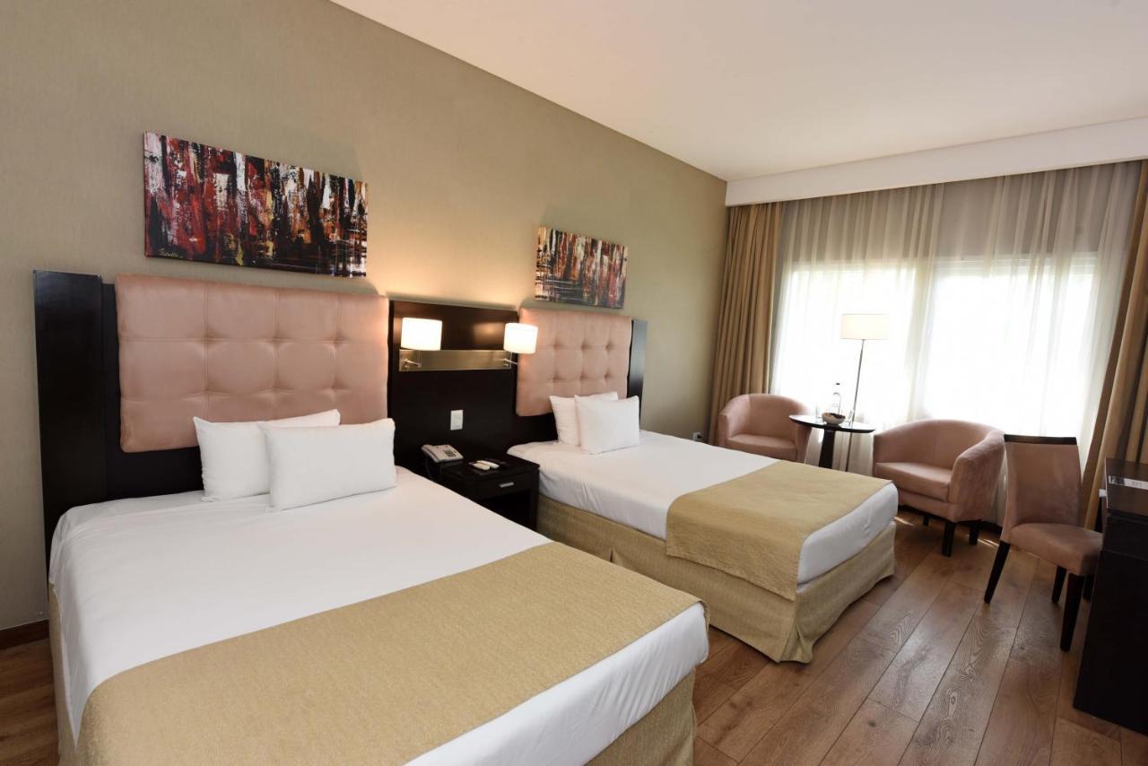 Howard Johnson Resort & Convention Center Эсейса Экстерьер фото